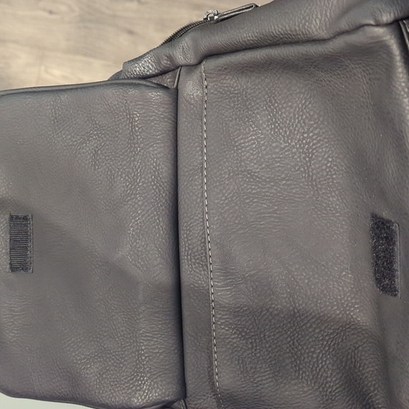 Multi Sac™ Black Handbag w/Silver Hardware Zippered Closure NWOT - Picture 12 of 15